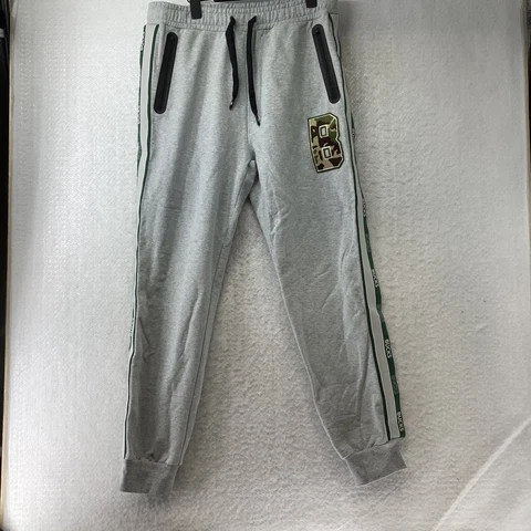 FISLL NBA Basketball Men's Milwaukee Bucks Chenille Joggers Size L Cover