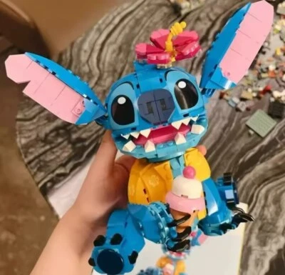 LEGO Stitch Playset with Ice-Cream Cone and Character Figure with box * New*