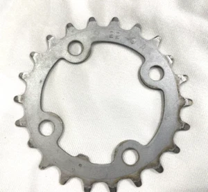 Plato interior 9 velocidades 22T 4 pernos 9 A plateado Shimano - Imagen 1 de 3