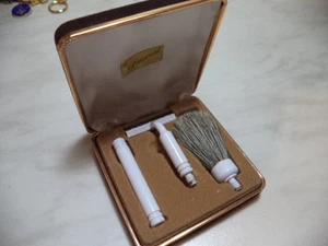 RASOIO DA BARBA IN METALLO SET RASOIO +PENNELLO IDEA REGALO NUOVO TIPO 2 - Bild 1 von 1