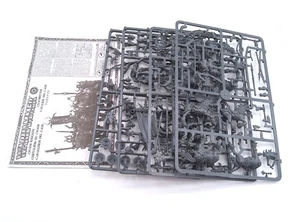Chaos Knights - no bases [x5] Warriors of Chaos [The Old World] On Sprue - Imagen 1 de 5