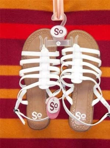 Sandalias blancas con tiras Misses Juniors ¡So! Zapatos planos informales de abeto nuevos sin caja nuevos $35 - Imagen 1 de 4