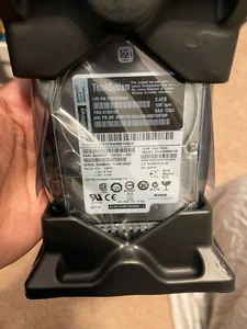 Lenovo 7XB7A00069 01GV182 ThinkSystem 2.5" 2.4TB 10K SAS 12Gb HDD with Tray - Picture 1 of 1
