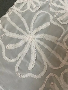 Fabric Lot 1 Yds 56 W Apparel Laser Cut Sewn Into Flowers Soft Sheer Crepe - Picture 1 of 11