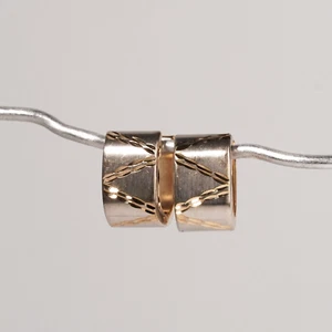 Vintage Diamond Cut 9ct Yellow & White Gold 9mm Wide Huggie Hoop Earrings Chunky - Picture 1 of 7