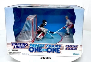 Alineación inicial NHL Freeze Frame One on One - Wayne Gretzky & Dominic Hasek 1997 - Imagen 1 de 8
