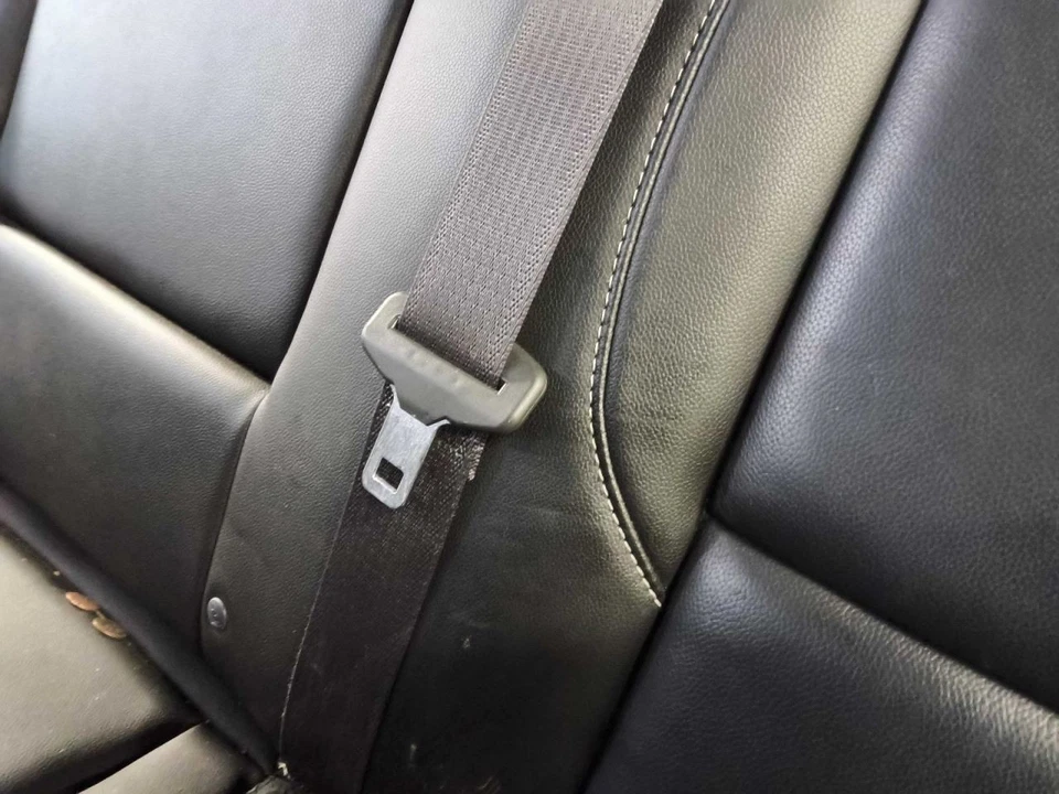 Center Retractor TAHOE     2015 Seat Belt Rear 660416 - Imagem 1 de 1