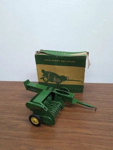 1/16 Eska Farm Toy John Deere 14T Baler With Box #2 - Picture 1 of 6