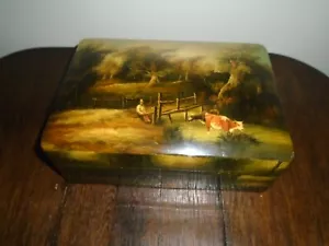 A Superb Vintage Hand Painted Large Domed Wooden Jewelry /Trinket Box . - Picture 1 of 12