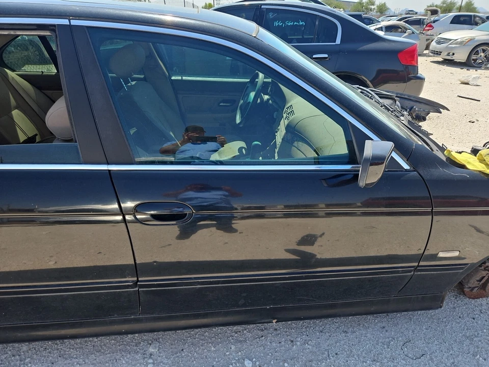 Cubierta de carcasa de puerta delantera derecha negra BMW 530i sedán E39 97-03 41518216818 Foto 1 de 4