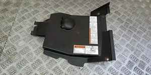 CARENA COVER COPERCHIO SOTTOSELLA FILTRO ARIA BURGMAN 400 K1 1998 1999 2000 - Picture 1 of 2