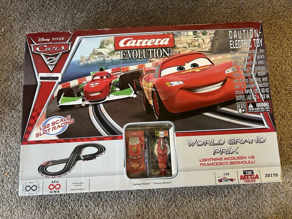 Carrera Evolution, CARS 2!  Disney Pixar, Gran Premio Mundial. ¡¡Excelente estado!!! Foto 1 de 4