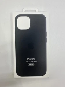 Genuine Apple Silicone Soft Case with MagSafe for Apple iPhone 15 6.1" BLACK - Picture 1 of 2