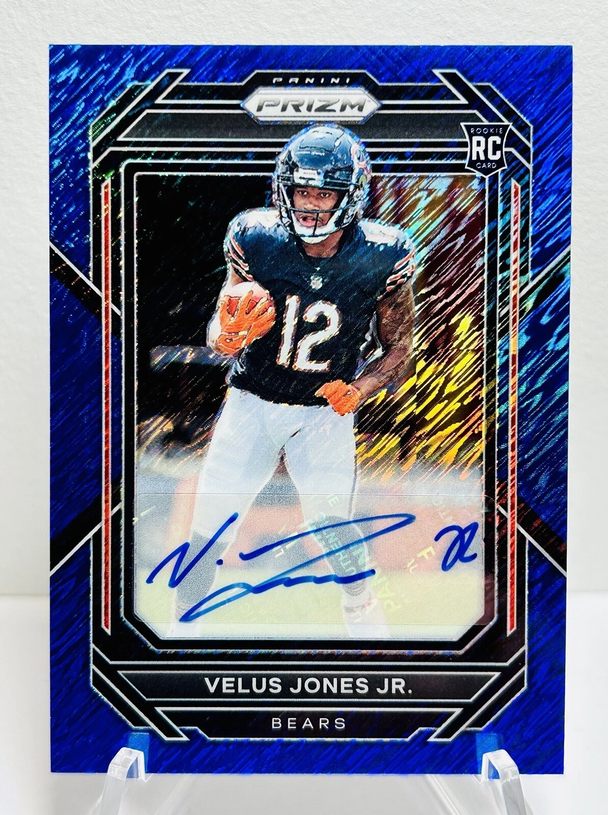 2022 Velus Jones Jr. Panini Prizm #332 Blue Shimmer Rookie Auto #/25 Bears RC