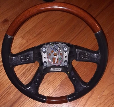 03 04 05 06 07 SILVERADO SIERRA ESCALADE YUKON Wood & Leather Steering Wheel OEM - Image 1 of 4