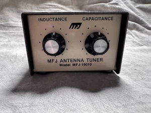 MFJ 16010 antenna tuner - Picture 1 of 8