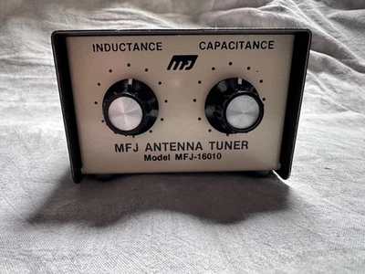 MFJ 16010 antenna tuner - Image 1 of 4