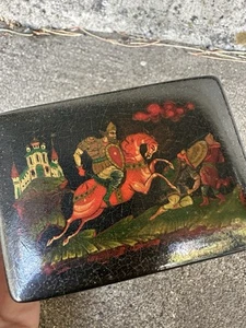 Vintage Russian Lacquer Box Scene Knight Battle Village Crazing Paperwork - Picture 1 of 9
