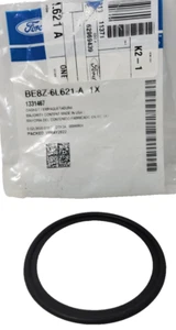 Sello de junta adaptador enfriador de aceite de motor Ford genuino OEM BE8Z-6L621-A - Imagen 1 de 15