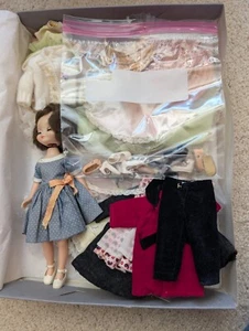 Betsy Mccall Puppen und Kleidung Sammlung - Bild 1 von 12