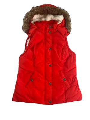 Chaleco acolchado de té verde talla pequeña rojo imitación piel cremallera botones capucha línea Sherpa Foto 1 de 4