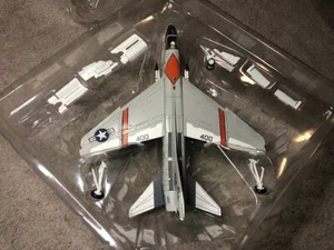Century Wings A-7E Corsair II VA-86 Sidewinders AJ400, 1:72 - Picture 1 of 5