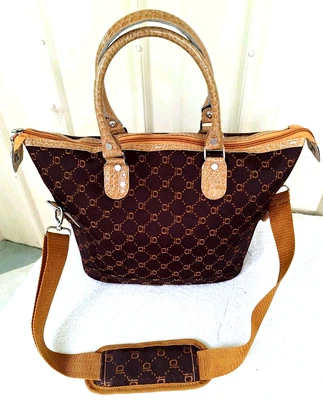 American Flyer Carry-on Bag And Shoulder Strap One Outside ZipCompart One Inside - Image 1 of 4