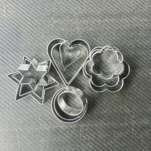 Assorted Shape Pastry Cutters Cake Cookie Biscuit Cutter Set Baking Mold - Picture 1 of 7