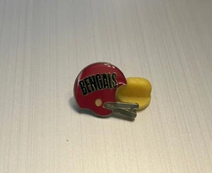 Vintage Cincinnati Bengals NFL Classic Football Helmet Hat Lapel Pin ~ Mint - Picture 1 of 1