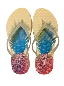 Old Navy Light Yellow With Pineapple Summer Beach Wear Flip Flop Size 7 - Picture 1 of 4