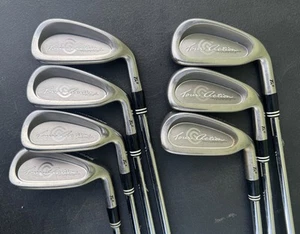 Cleveland Tour Action RH TA5 Iron Set ~ 3,4,5,6,7,9,P 7-pc Golf Set EXCELLENT - Picture 1 of 16