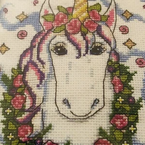 Unicornio Floral - Kit Punto de Cruz Contado - 5 x 7 - Nuevo con Etiquetas - Oferta - Imagen 1 de 5