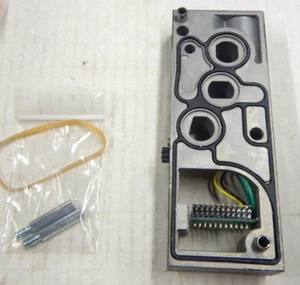 MAC 92B-000-BJ3 1705 PNEUMATIC SINGLE SOLENOID VALVE BASE NEW - Picture 1 of 4