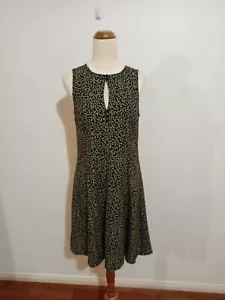 COUNTRY ROAD size 10 black floral sleeveless high neck button swing fit flare - Picture 1 of 7