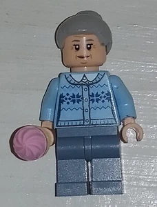 2019 Lego Spider-Man Aunt May SH544 Complete From 76115 Spider-mech Vs Venom - Bild 1 von 4
