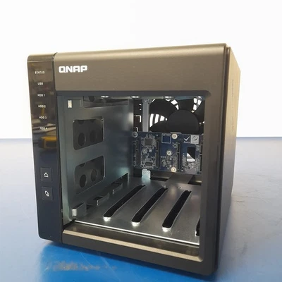 QNAP SYSTEMS, INC. TR-004, 4-bay USB 3.2 Gen 1 RAID Expansion Enclosure - Image 1 of 4
