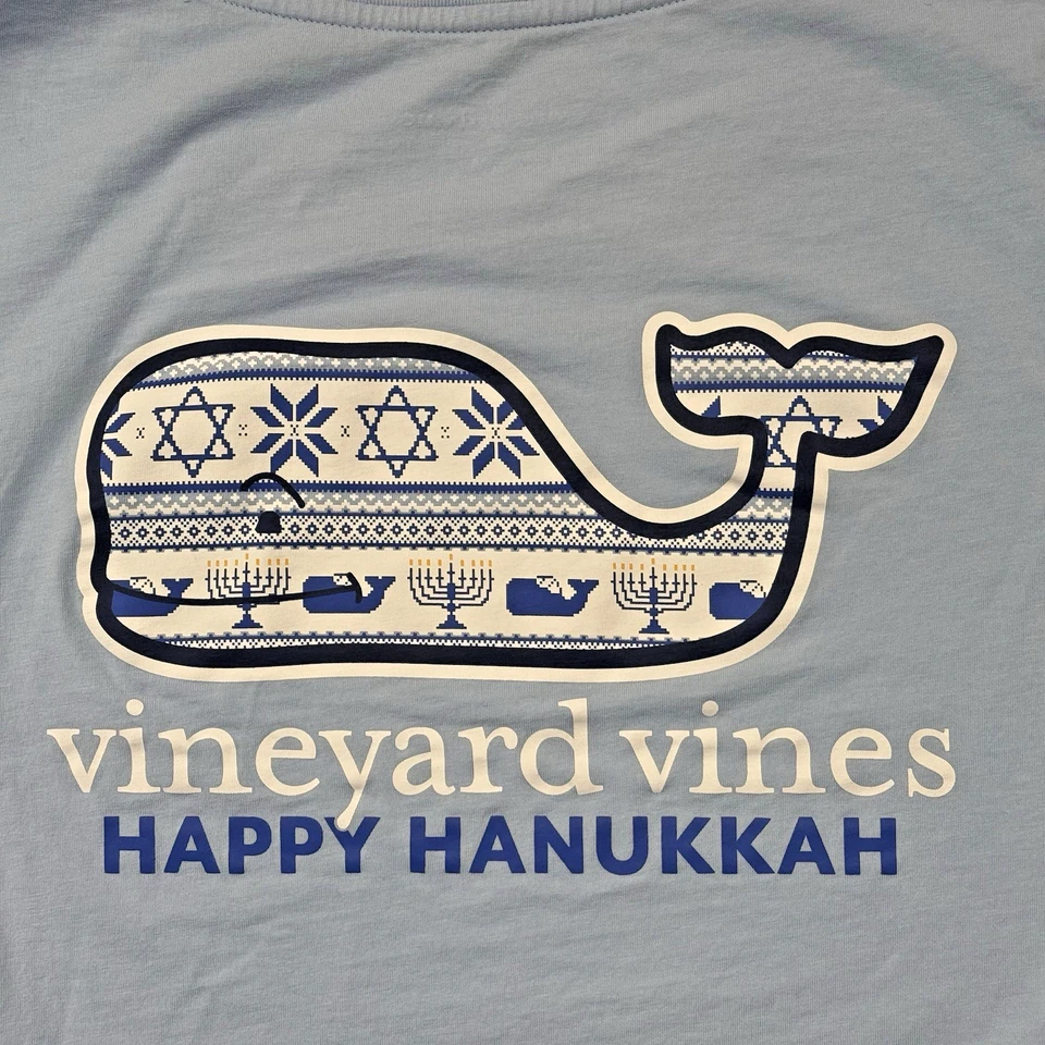 Camisa Vineyard Vines Happy Hanukkah Janucá LS mediana azul claro para mujer Foto 1 de 4