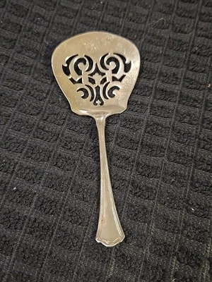 Washington by Wallace Plata Esterlina Pequeño Perforado Servidor Nuez Baya 16.3g Mono Foto 1 de 4