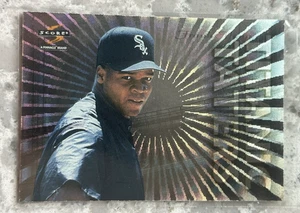 Tarjeta insertada 1997 Score Titanic Taters Frank Thomas #5 Salón de la fama - Imagen 1 de 2