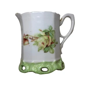 Antigua crema floral alemana de porcelana con base verde de la época victoriana - Imagen 1 de 9