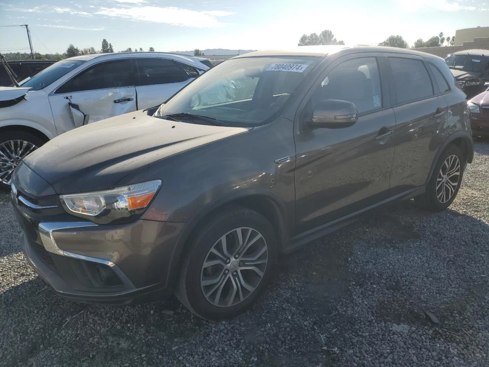 Puerta trasera izquierda vidrio usado se adapta: Mitsubishi Outlander Sport 2018 trasero izquierdo G Foto 1 de 4