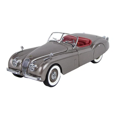 Franklin Mint 1:24 Scale 1949 Jaguar XK-120 Roadster Diescast Model Car - Image 1 of 4