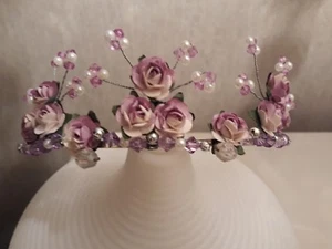 Hermosa tiara de oro lila/ivoy rosa y cristal - Imagen 1 de 1