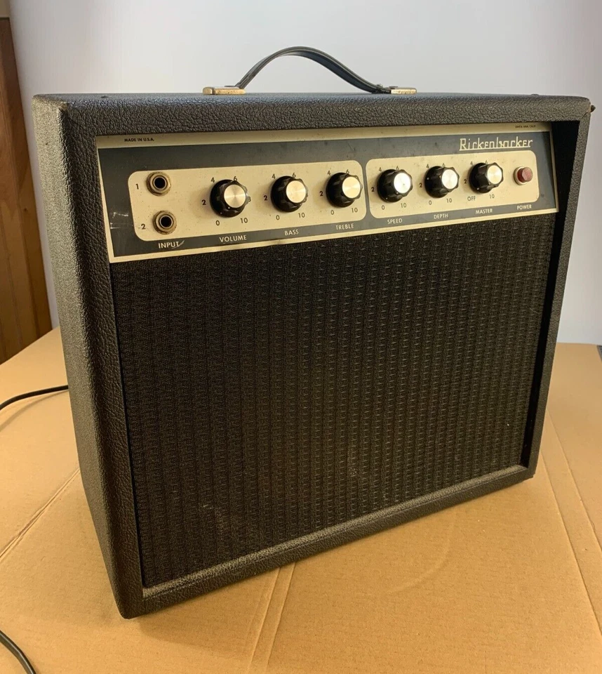 Altavoz Amplificador Guitarra Eléctrica Rickenbacker TR7 De Colección Años 60 70 Santa Ana Californi Foto 1 de 4