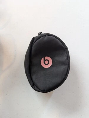 Beats Replacement Carrying Case / Pouch for the Beats Solo 3. Missing Clip - Image 1 of 4