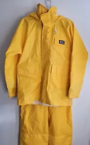 Yellow West Marine Rain Gear Suit Jacket & Pants Nautical Fishing Gear Size M - Picture 1 of 12