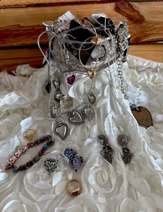 Schmuck Konvolut gemischt Mystery Glas Vintage und Modern Schmuck tragbar "Herzen" - Bild 1 von 12