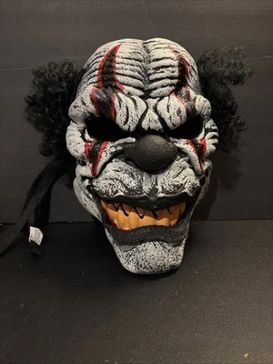 Last Laugh Scary Clown Mask Halloween Adult  Mad Clown Yellow Teeth As Is - Image 1 of 4