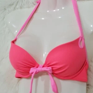 Top bikini rosa Victoria's Secret push up taglia 32B sexy spiaggia nuoto ferretto - Foto 1 di 11