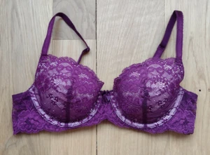 Sujetador Demi UW forrado en memoria Victoria's Secret 34B púrpura de encaje de ángeles en excelente estado - Imagen 1 de 3